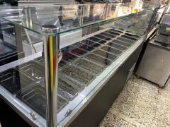 24 Gözlü Waffle-Kumpir Tezgahı | Profesyonel Servis ve Teşhir