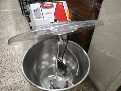 Hamur Yoğurma Makinesi 15 KG