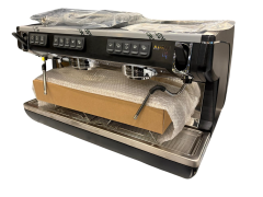 Nuova Simonelli Appia 2 Gruplu Tam Otomatik Espresso Kahve Makinesi  – Yüksek Kaşıklı