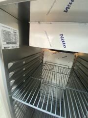 Öztiryakiler Tek Kapaklı Dik Tip Derin Dondurucu